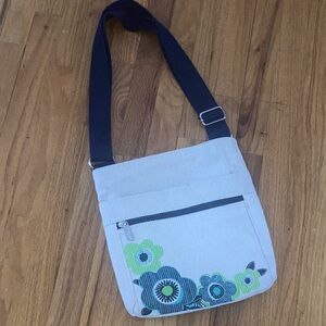 Women’s Thirty-One Beige Floral Theme Navy Strap Shoulder Bag Good Condition